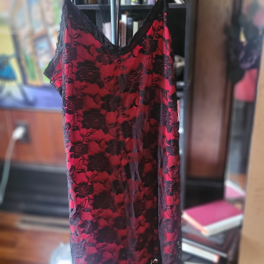 SHEIN Red and Black Lace Midi Dress